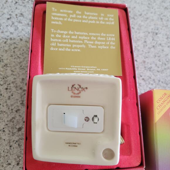 Lenox Shimmering Lights 2021 Gift Ornament Color Changing Light Up✨️NIB✨️NOS - Picture 7 of 10